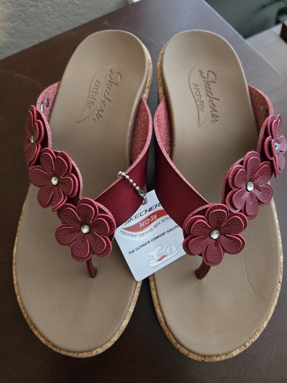 Skechers Women’s Floral Red Arch Fit Thong Sandals